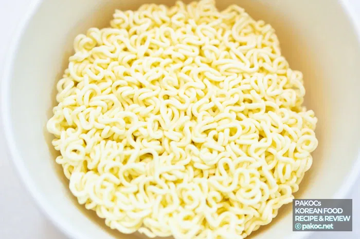簡単な調理法辛いカップラーメン情報