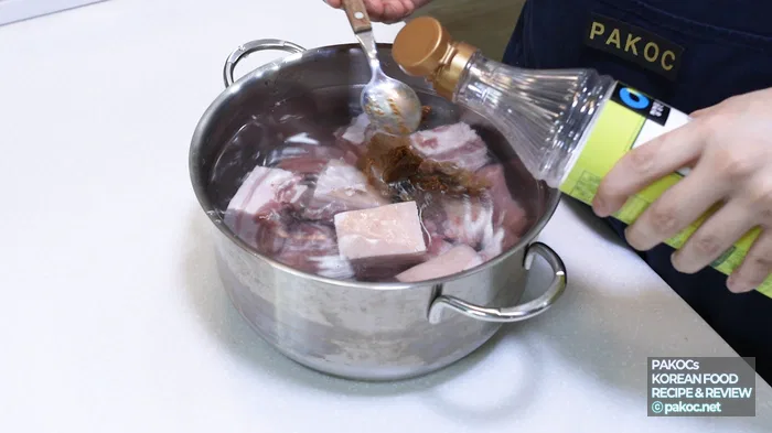 簡単に作れる骨なしポテトシチューのレシピ紹介