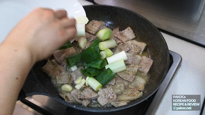 Recommended as a side dish with rice