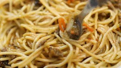 Proceso de pedido de pasta en tienda de conveniencia