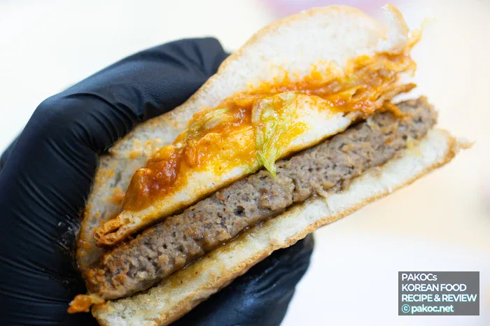 Características del Kimchi Burger de Lotteria