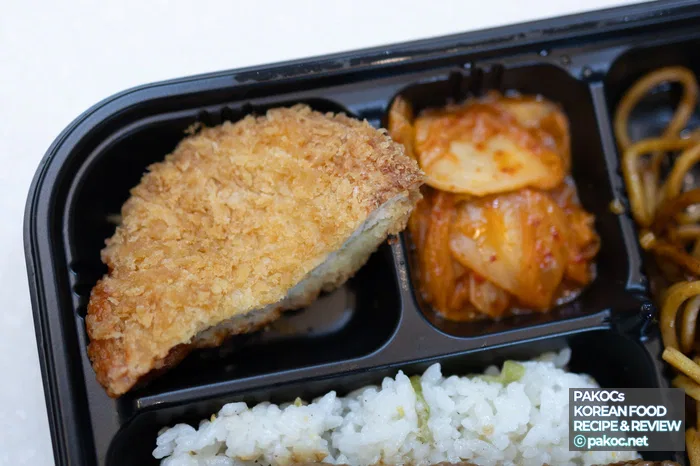Almuerzo de conveniencia cocinado en microondas