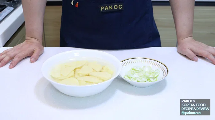 Egg Pouring Cooking Method