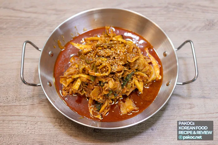Preparation of Bean Sprout Bulgogi Ingredients