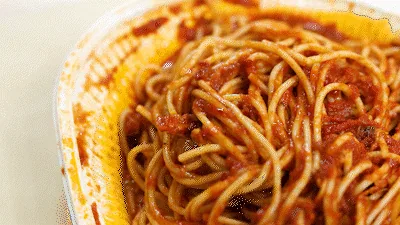 Reseña del sabor picante del almuerzo de conveniencia