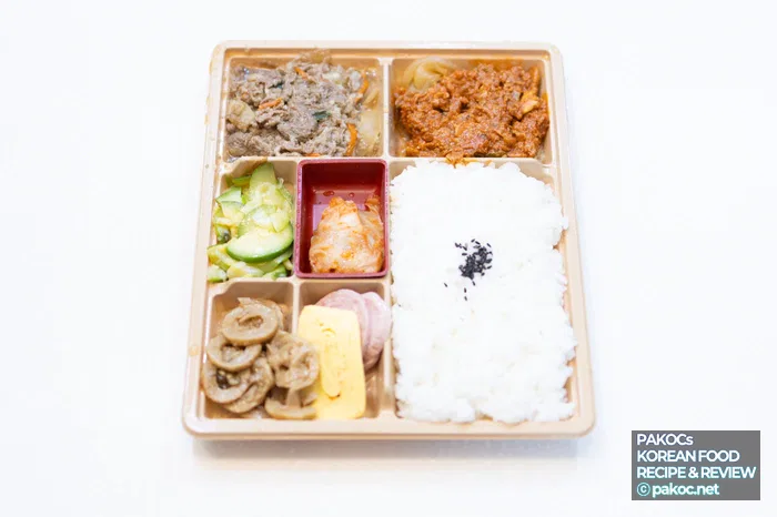 애호박볶음 김치 어묵볶음 구성