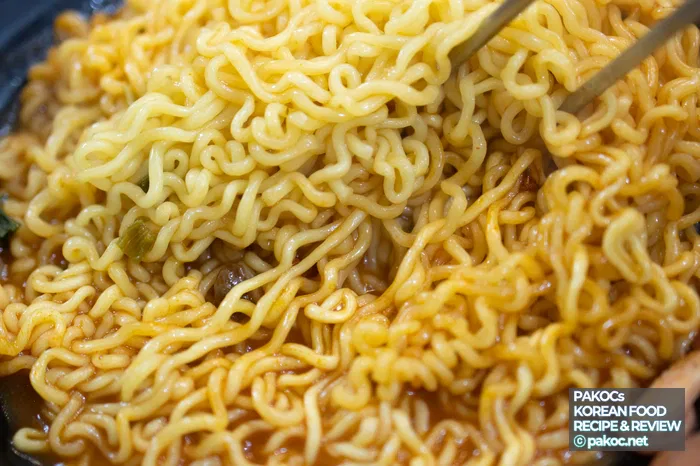 Características del ramen de budae jjigae estilo Songtan