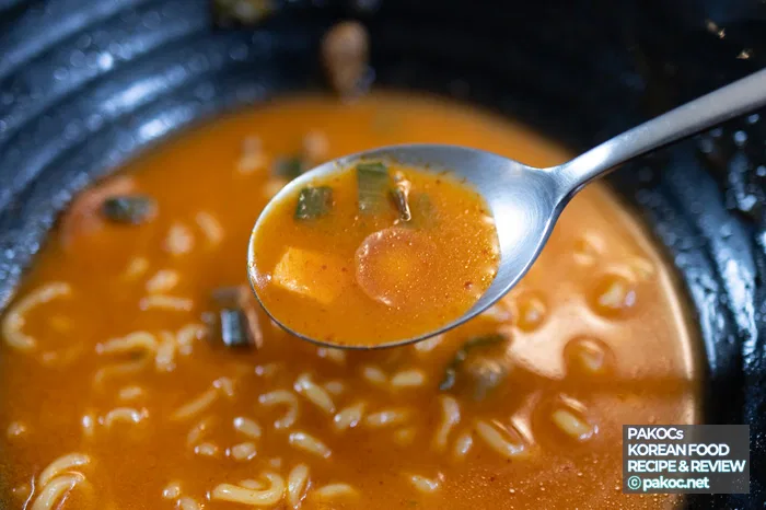 Información de precios del ramen de budae jjigae