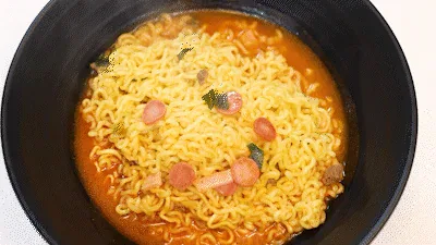 Reseña de sabor a salchicha del ramen