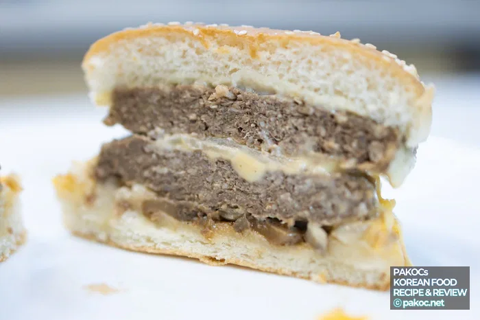 햄버거 소스 조화 맛