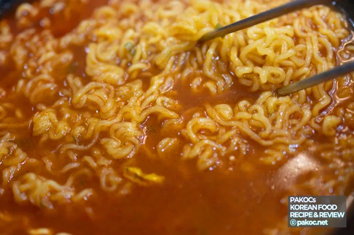 Características del ramen de kimchi jjigae Omojari