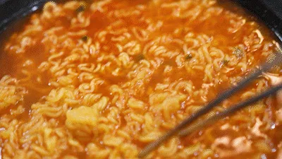 Información nutricional comparativa del ramen
