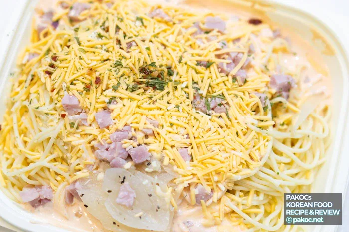 Detailed breakdown of the pasta components