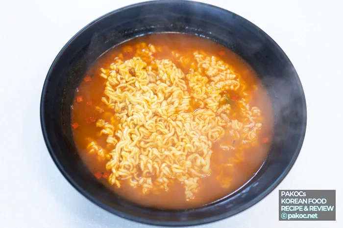 Limpieza del caldo de Shin Ramyun Gold