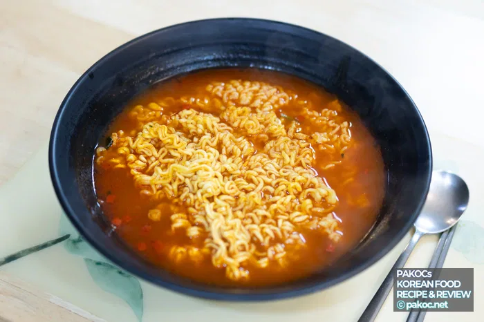 Reacción en el extranjero a Shin Ramyun Gold