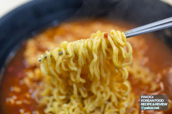 Caldo de pollo de Shin Ramyun Gold