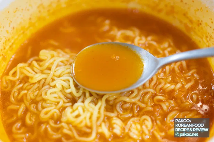 컵라면 구성 비교 설명