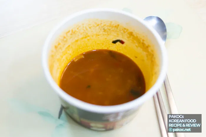 Cup ramen contents review photo