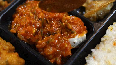 Reseña de una bandeja china con mucho aroma a wok