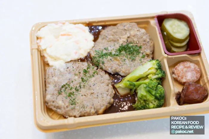 Bento structure that prevents sauce-soaking