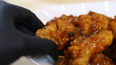 中華風・魚香チキンが人気の理由