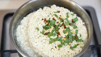 How kalguksu noodles are kneaded by hand