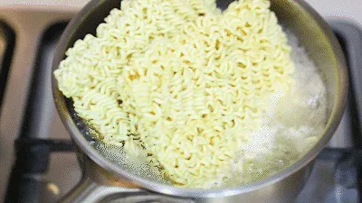 Image showing the Instant Rabokki ingredient setup