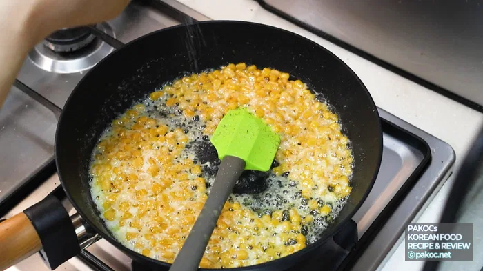 Cómo comer el arroz frito con kimchi de forma deliciosa