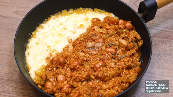 Arroz frito con kimchi y kétchup picante y salado terminado