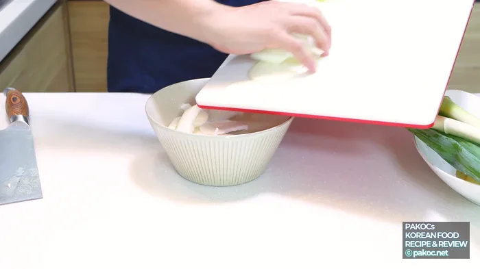 Water-to-broth ratio for cooking