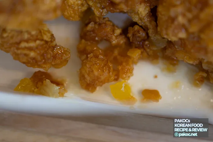치킨 패티 식감 특징