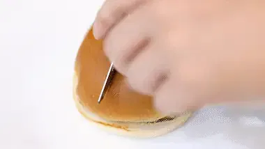 フランクバーガーパティの新鮮さ強調