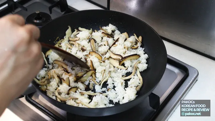 軽めの食事に合うきのこリゾット