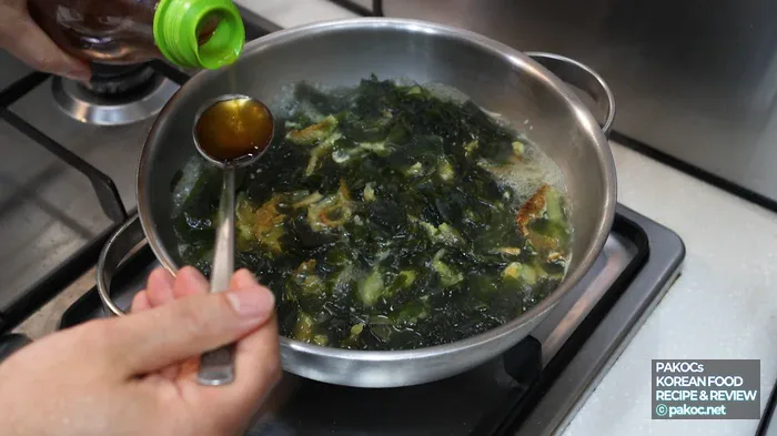 二日酔いの食事にファンテワカメスープ
