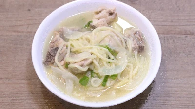 鶏肉の下処理と材料の準備