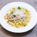 【韓国レシピ】マイルドトゥームバクリームパスタ えびとベーコン 마일드 투움바 크림파스타 조리과정